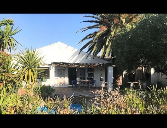 3 BEDROOM HOUSE TO LET IN MELKBOSSTRAND CENTRAL